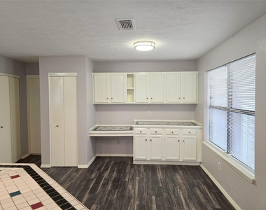 1335 Willersley Lane - Photo Thumbnail 7