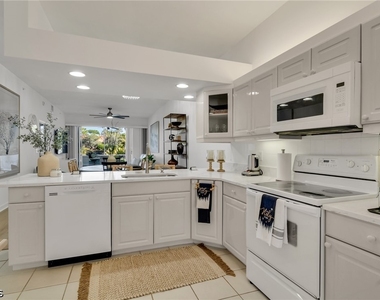 6750 Beach Resort Drive - Photo Thumbnail 9