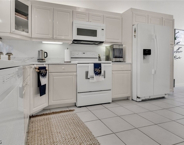 6750 Beach Resort Drive - Photo Thumbnail 6