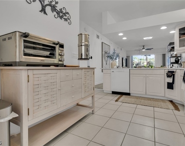 6750 Beach Resort Drive - Photo Thumbnail 5