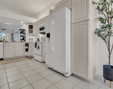 6750 Beach Resort Drive - Photo Thumbnail 4