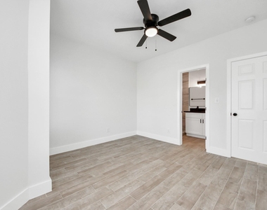 8015 Elbert Street - Photo Thumbnail 8