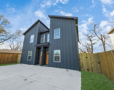 8015 Elbert Street - Photo Thumbnail 1
