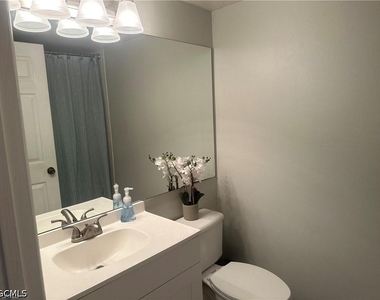 8940 Colonnades Court E - Photo Thumbnail 18