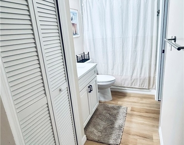 15610 Crystal Lakes Drive - Photo Thumbnail 7