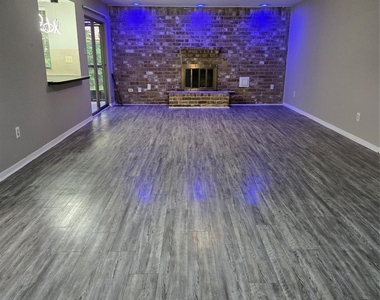 1903 Riflewood Circle - Photo Thumbnail 3