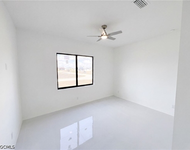 4402 Nw 34th Terrace - Photo Thumbnail 7