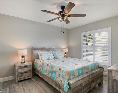 15489 Admiralty Circle - Photo Thumbnail 18
