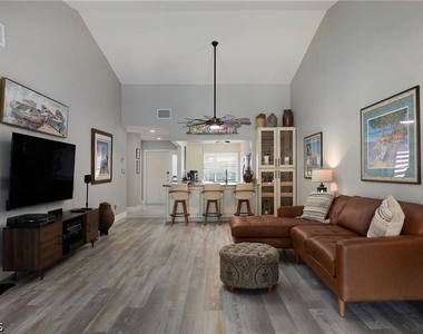 15489 Admiralty Circle - Photo Thumbnail 11
