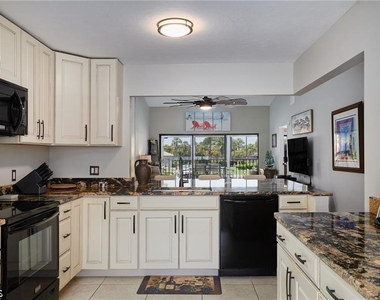 15489 Admiralty Circle - Photo Thumbnail 6