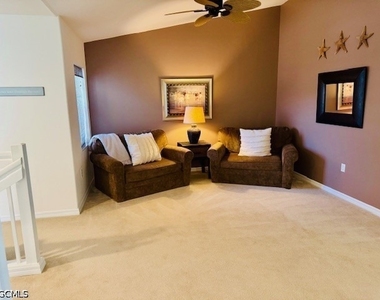 11012 Mill Creek Way - Photo Thumbnail 5