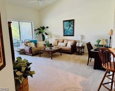 11012 Mill Creek Way - Photo Thumbnail 2
