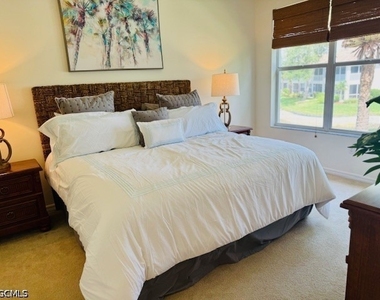 11012 Mill Creek Way - Photo Thumbnail 13