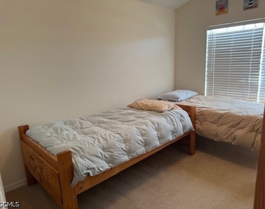 11012 Mill Creek Way - Photo Thumbnail 21