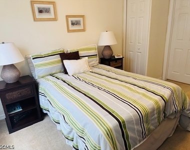 11012 Mill Creek Way - Photo Thumbnail 17