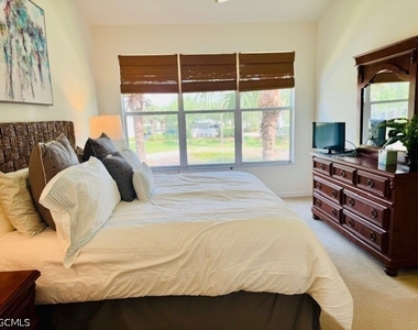 11012 Mill Creek Way - Photo Thumbnail 12