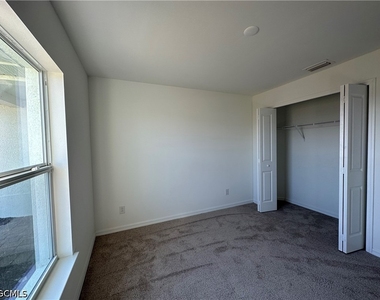 2604 Nw 8th Place - Photo Thumbnail 16
