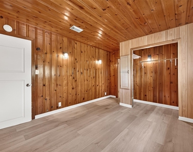 815 Brooks Avenue - Photo Thumbnail 37