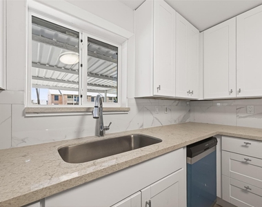 815 Brooks Avenue - Photo Thumbnail 22