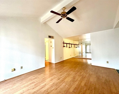 10211 Sugar Branch Drive - Photo Thumbnail 2