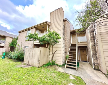 10211 Sugar Branch Drive - Photo Thumbnail 11