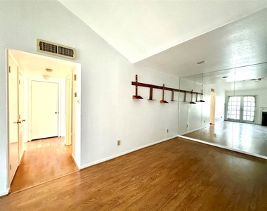 10211 Sugar Branch Drive - Photo Thumbnail 3