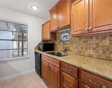 1510 Afton Street - Photo Thumbnail 9