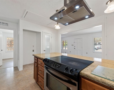 1510 Afton Street - Photo Thumbnail 6