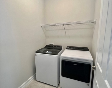 842 Enbrook Loop - Photo Thumbnail 13