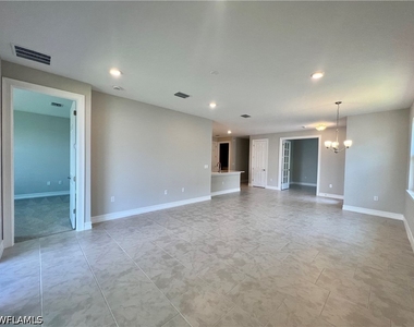 842 Enbrook Loop - Photo Thumbnail 6