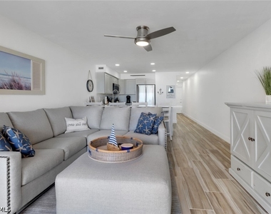 25850 Hickory Boulevard - Photo Thumbnail 2