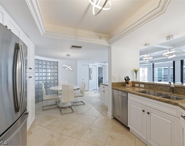 4751 Gulf Shore Boulevard N - Photo Thumbnail 13