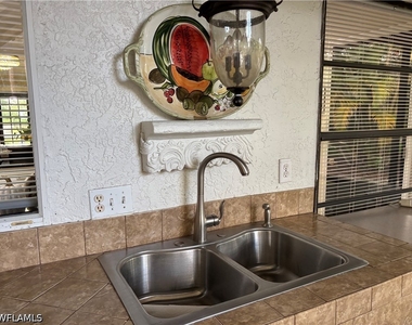 1156 Oakes Boulevard - Photo Thumbnail 38
