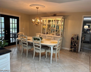 1156 Oakes Boulevard - Photo Thumbnail 13