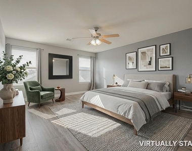 223 Sintra Lake Way - Photo Thumbnail 20