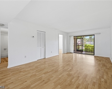 28161 Pine Haven Way - Photo Thumbnail 14