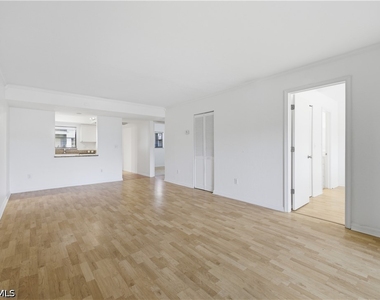 28161 Pine Haven Way - Photo Thumbnail 15