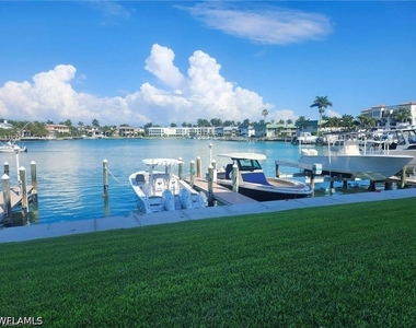 3000 Gulf Shore Boulevard N - Photo Thumbnail 29