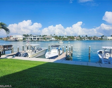 3000 Gulf Shore Boulevard N - Photo Thumbnail 28