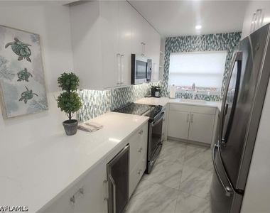 3000 Gulf Shore Boulevard N - Photo Thumbnail 7