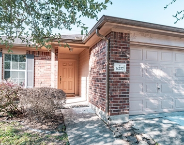 6227 Lovage Avenue - Photo Thumbnail 5