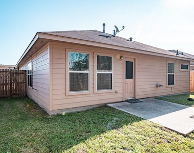 6227 Lovage Avenue - Photo Thumbnail 27