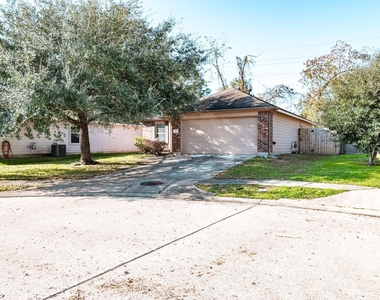 6227 Lovage Avenue - Photo Thumbnail 4