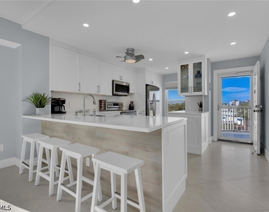 991 N Barfield Drive - Photo Thumbnail 4