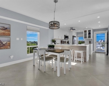 991 N Barfield Drive - Photo Thumbnail 9