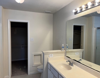 3526 Glenhill Drive - Photo Thumbnail 13