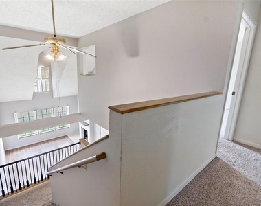 3122 Camelot Drive - Photo Thumbnail 17