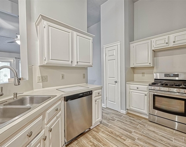 2235 Sentinal Oaks Street - Photo Thumbnail 13