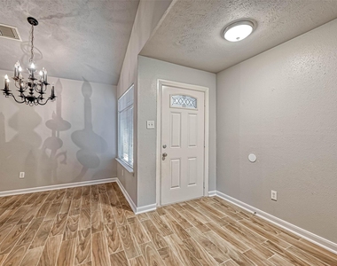 2235 Sentinal Oaks Street - Photo Thumbnail 4