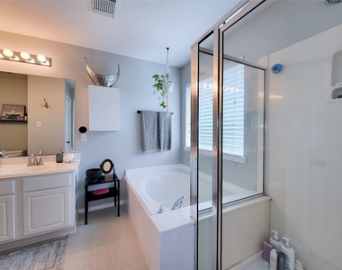 42 Wineberry Place - Photo Thumbnail 15